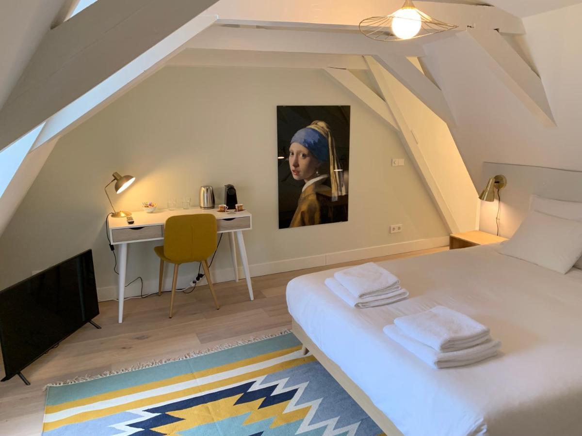 Queen Room Garden View