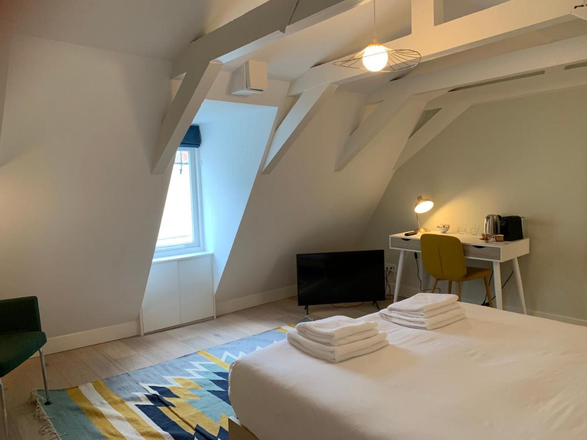 Queen Room Garden View