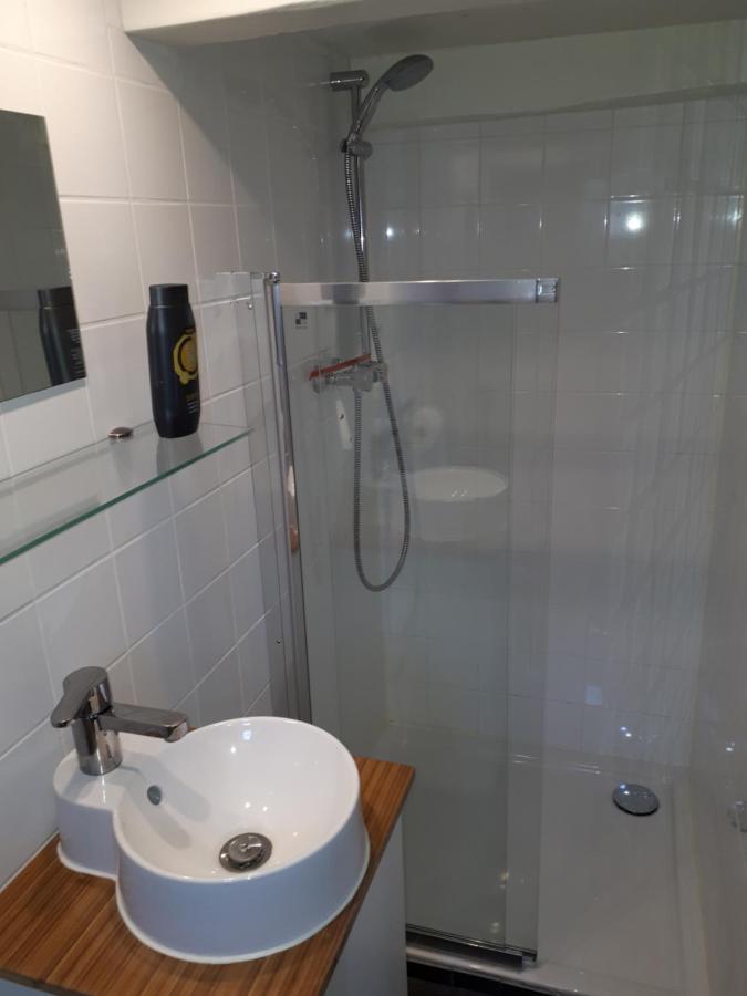 Double or Twin Room Shower