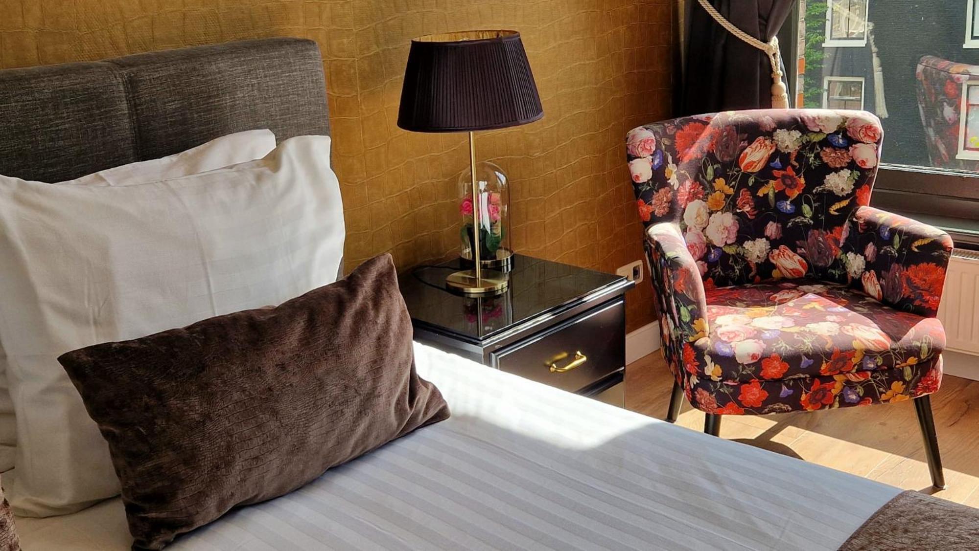 Double or Twin Room Canal View