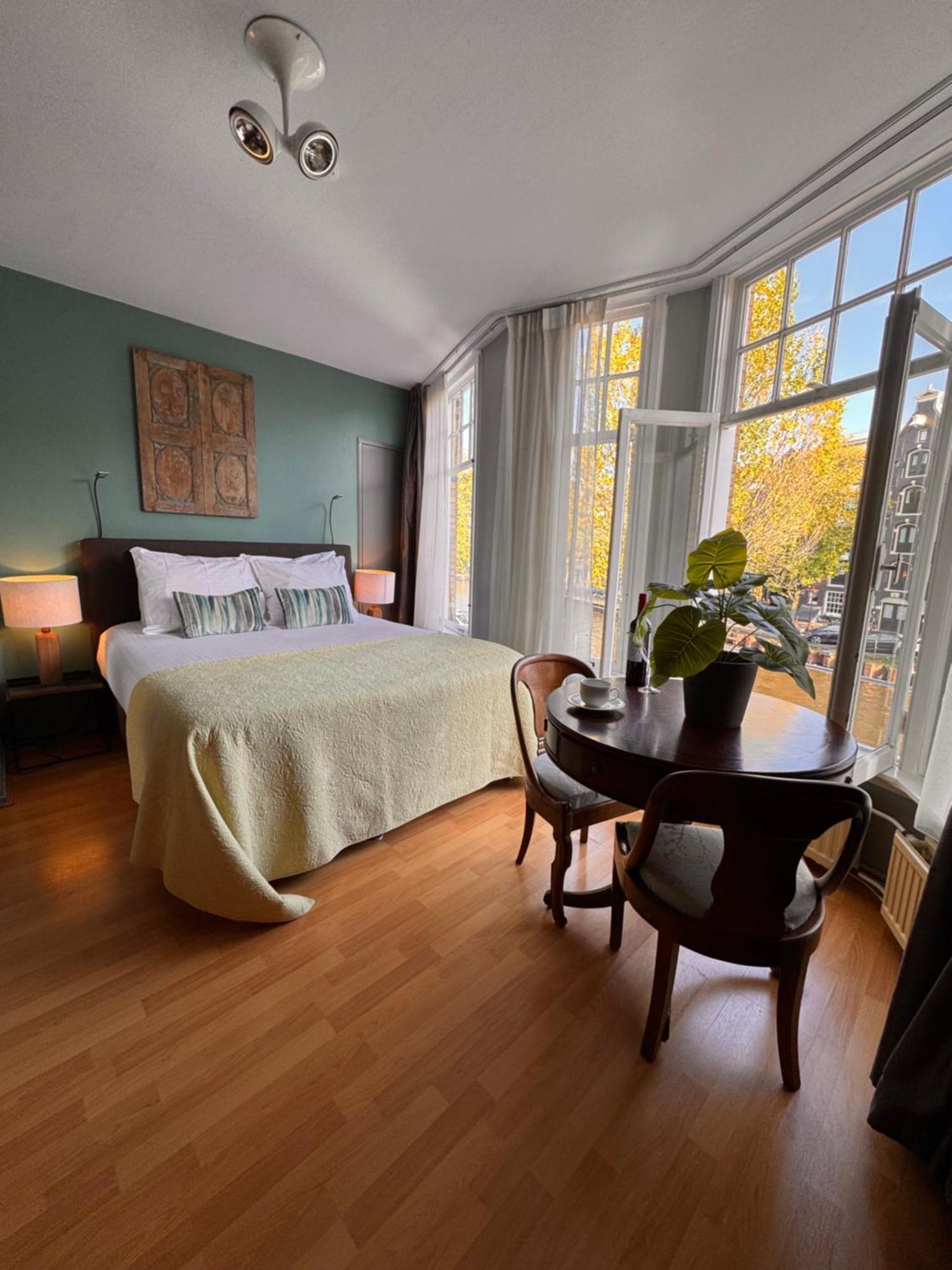 Double Room Canal View