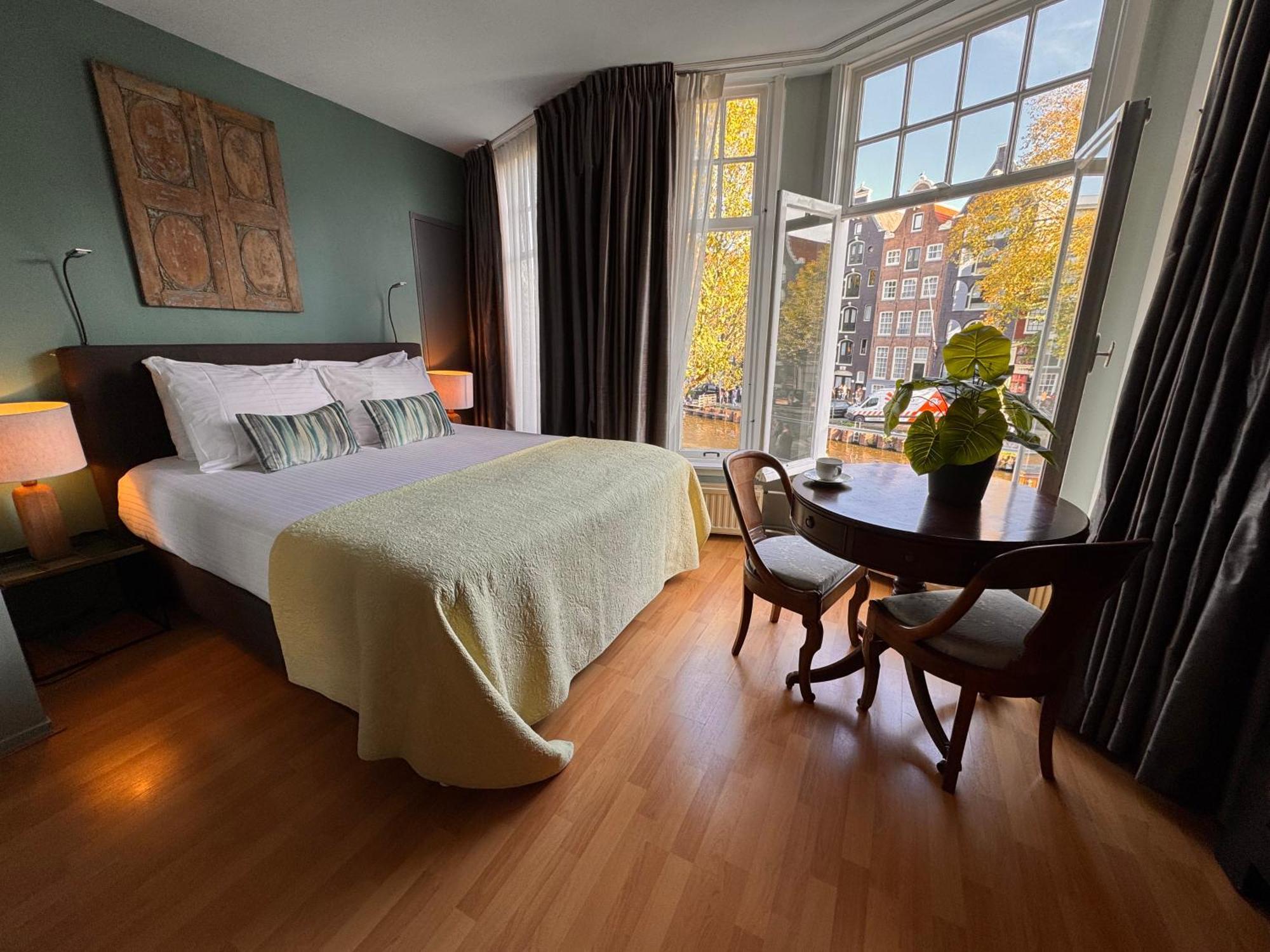 Double Room Canal View