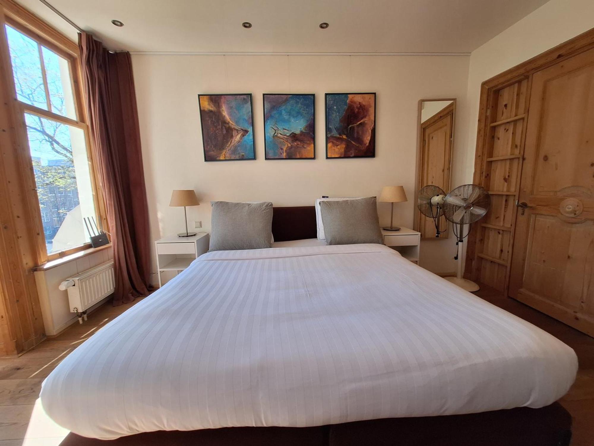 Double Room Private Bathroom