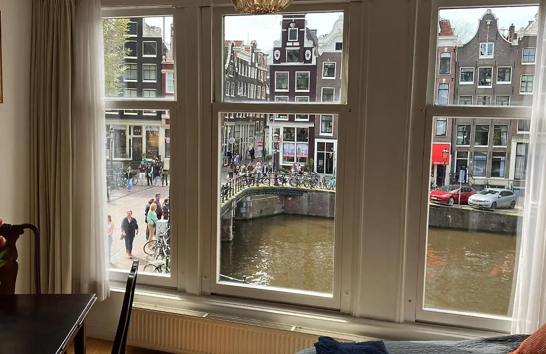 Canal View B&B Amsterdam-1