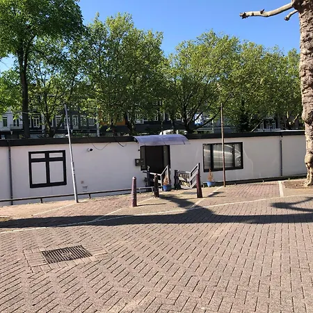 Amsterdam-Houseboat-Amstel-3