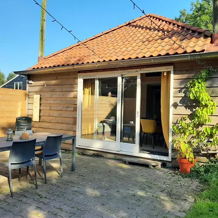 Appartement Voorhuis En Chalet Klein Waterland-2