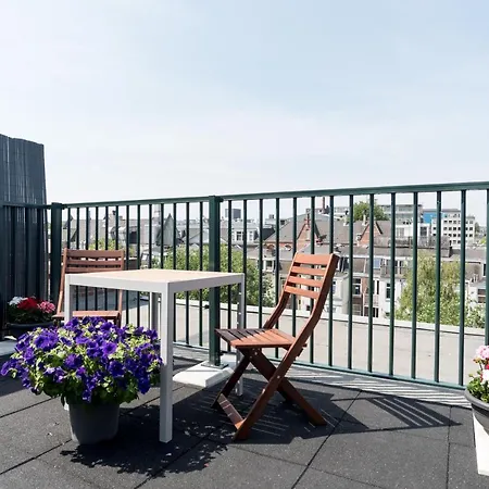 Central Rooftop Terrace Guest Suite-3