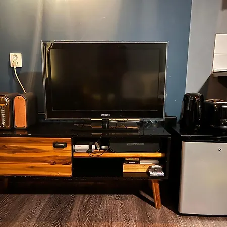 7B&B-3