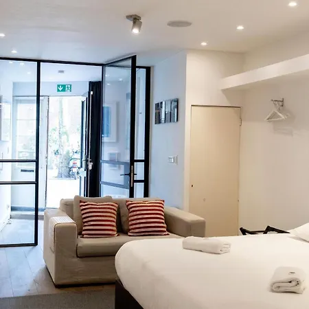 Spui apartment in center-2