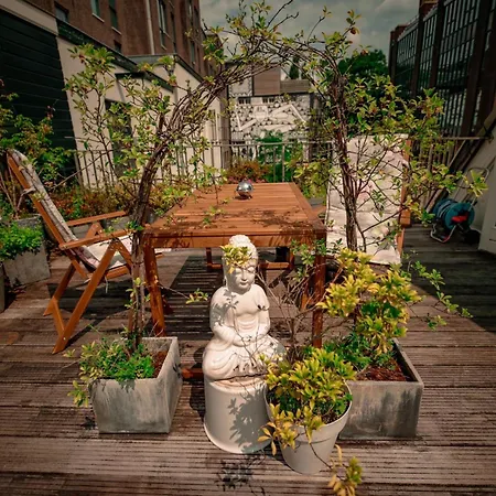 Prince On The Roof-3